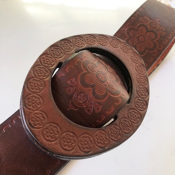Miss Sixty Vintage 2" Wide Embossed Floral Leather Belt M - Picture 1 of 8